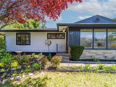 219 Dawn Blvd