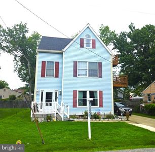 1216 Grove Ave