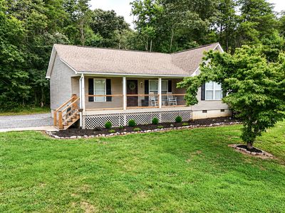 Property at 39 E Point Dr, Dahlonega, GA