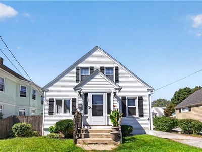27 Ferncrest Blvd