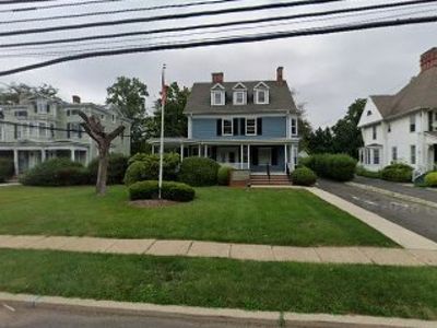 11 E Union Ave