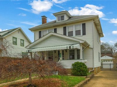 215 Allegheny Ave