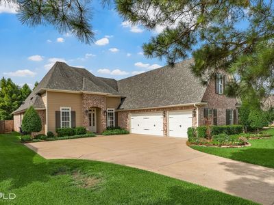 1062 Rochel Dr