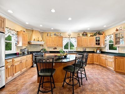 135 Lancaster Dr