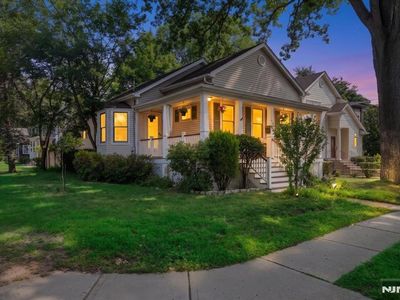 53 Columbus Dr
