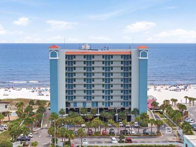 201 E Beach Blvd #404