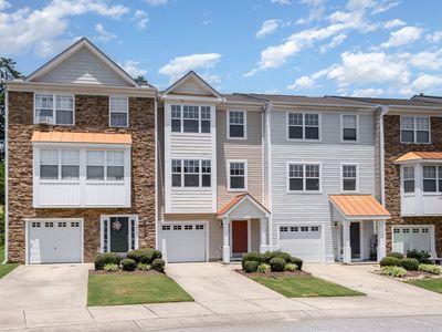 1527 Haywards Heath Ln