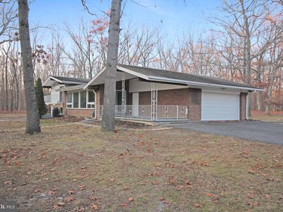 201 Thompson Ave