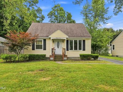 77 Willow Street
