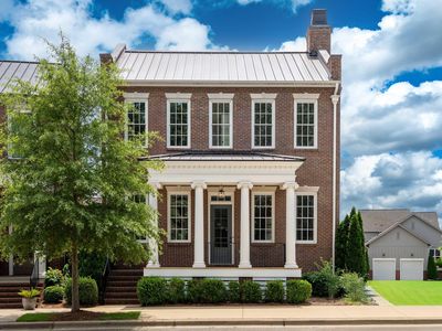 4391 Village Green Cir