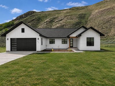 605 Rosewood Dr