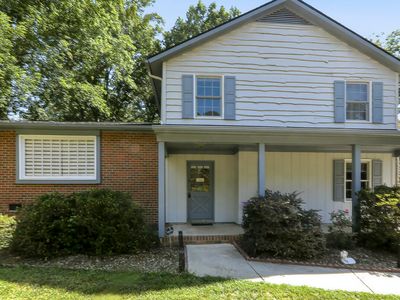 205 N Trail Dr