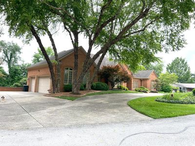 50 Spendthrift St