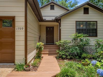 1709 Silverwood Dr