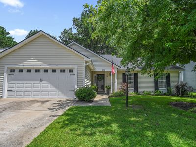 202 Challis Ct