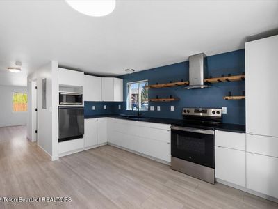 365 N Glenwood St APT A
