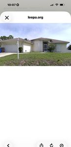 725 Bently St E