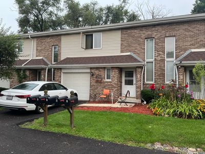 Property at 10956 S 76th Ave Unit F, Palos Hills, IL