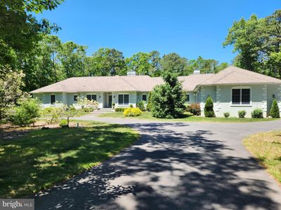 16 Tonys Dr