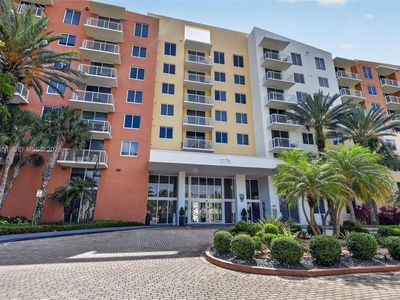 2775 NE 187th St APT 202