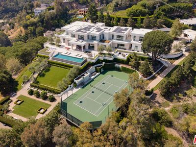 9966 Beverly Grove Dr