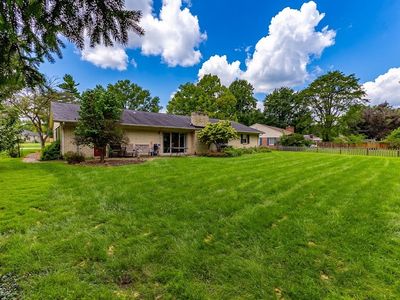 208 N Village Dr