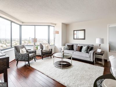 2001 Hamilton St PENTHOUSE P501