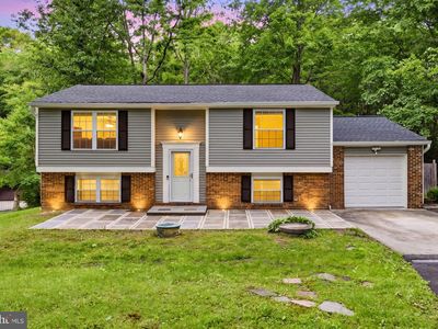 8136 Raphiel Ct