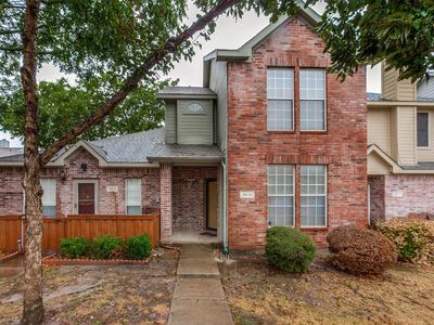 3815 Brandon Park Dr