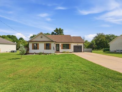 1524 Joanne Cir