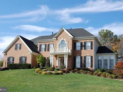5626 Mendelmore Way