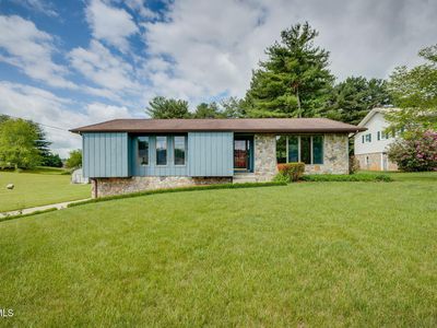 209 Harmony Acres Dr E #E