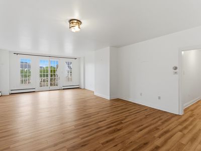 204 Shearwater Ct W APT 21