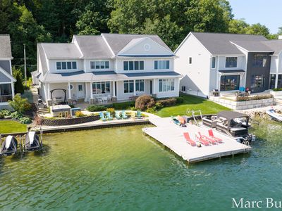 421 N Lake Dr