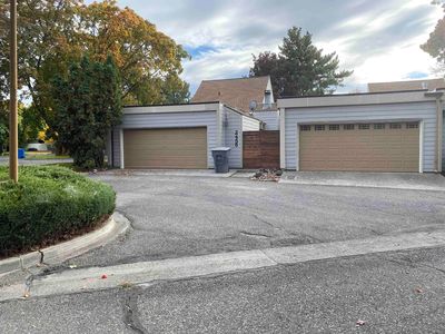 2455 Bay Ct