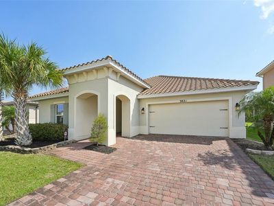 3821 Carrick Bend Dr