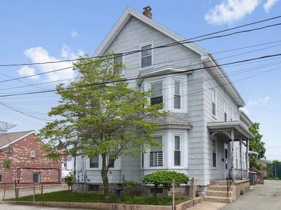 102-104 Harvard St