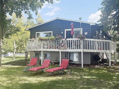 354 E River Dr