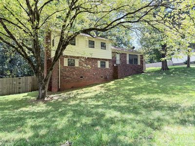 931 Pineborough Rd