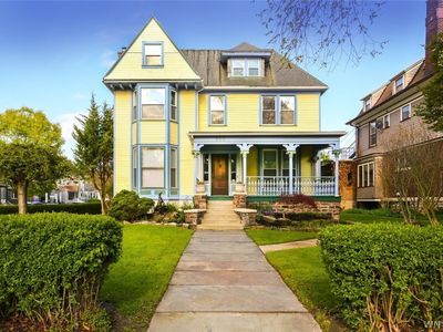 600 Richmond Ave