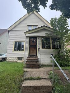 2222 W Finn PLACE