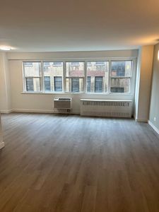 430 W 34th St APT 8B