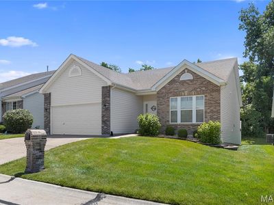 120 Ellington Oaks Dr