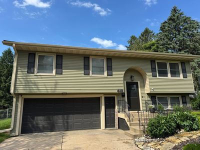 412 Elton Hills Dr NW