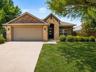 200 Jacinth Ln