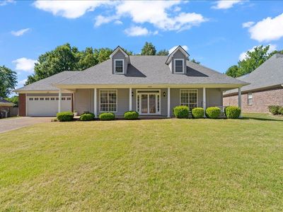 6323 Daybreak Dr