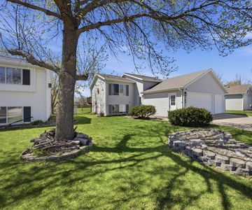 769 14th Ave W