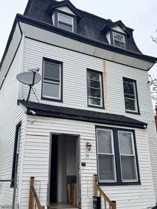 38 Emmet St