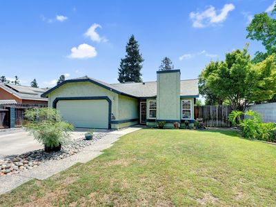 1012 N Steven Avenue