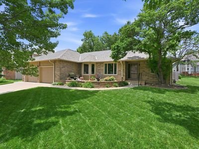 1319 N Coachhouse Ct